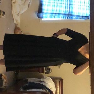 Black 3/4 sleeve dress